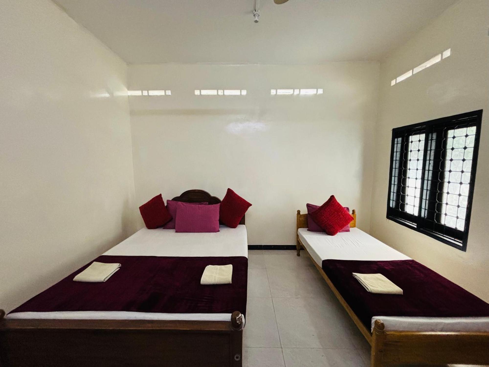 Yaarl Holiday Jaffna Exterior photo